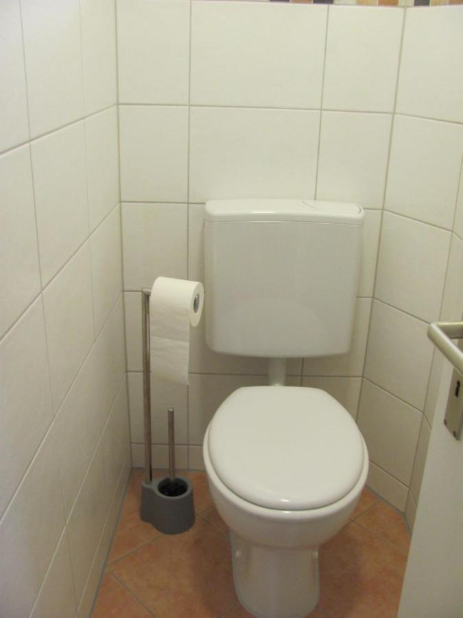 #2 Ruhiges Gemuetliches Ferienzimmer Mit 2 Einzelbetten Gemeinschaftsbad W-Lan Airport Nah Late Night Check In Haus Nr 9,5 Trunkelsberg Exterior foto