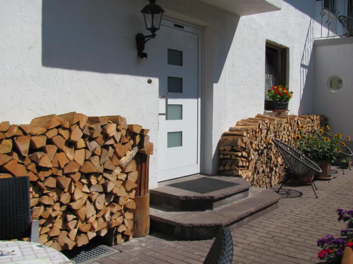 #2 Ruhiges Gemuetliches Ferienzimmer Mit 2 Einzelbetten Gemeinschaftsbad W-Lan Airport Nah Late Night Check In Haus Nr 9,5 Trunkelsberg Exterior foto